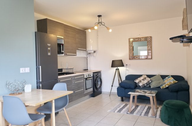 Flat Rue Capitaine Julien in Rillieux-la-Pape