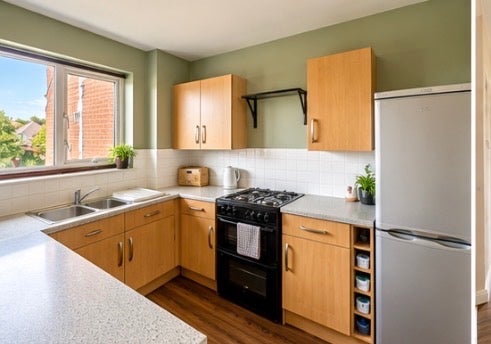 Flat Patterson Court in Dartford