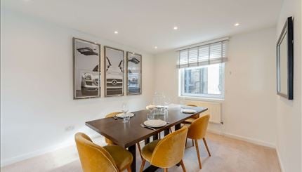 Flat Fulham Road in Greater London