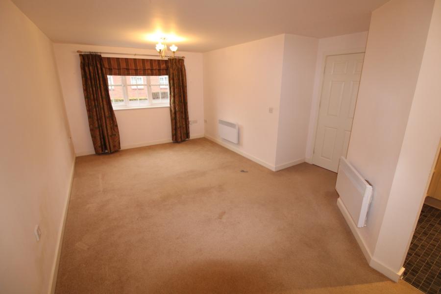 Flat Hendeley Court in East Staffordshire