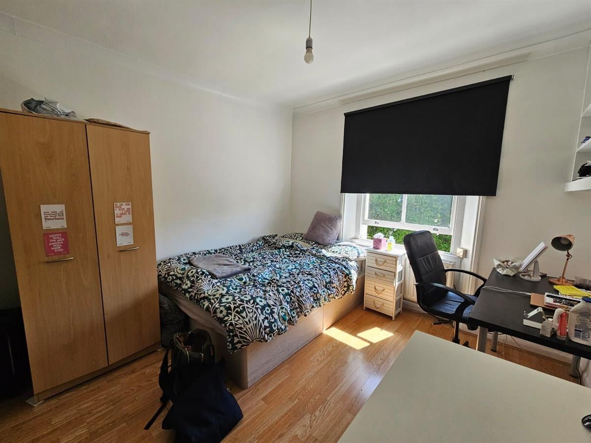 Flat Oakley Square in Greater London