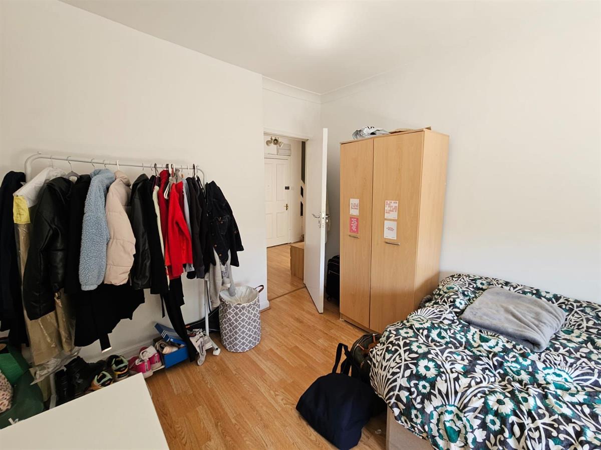 Flat Oakley Square in Greater London
