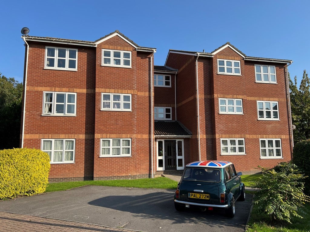 Flat Selwood Close in Weston-super-Mare