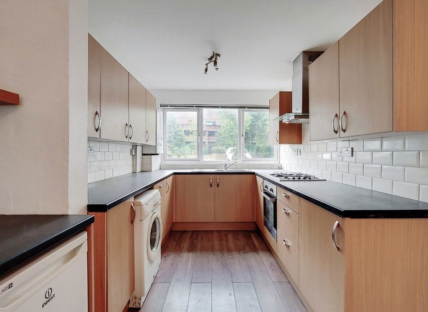Flat Brecknock Road in Greater London