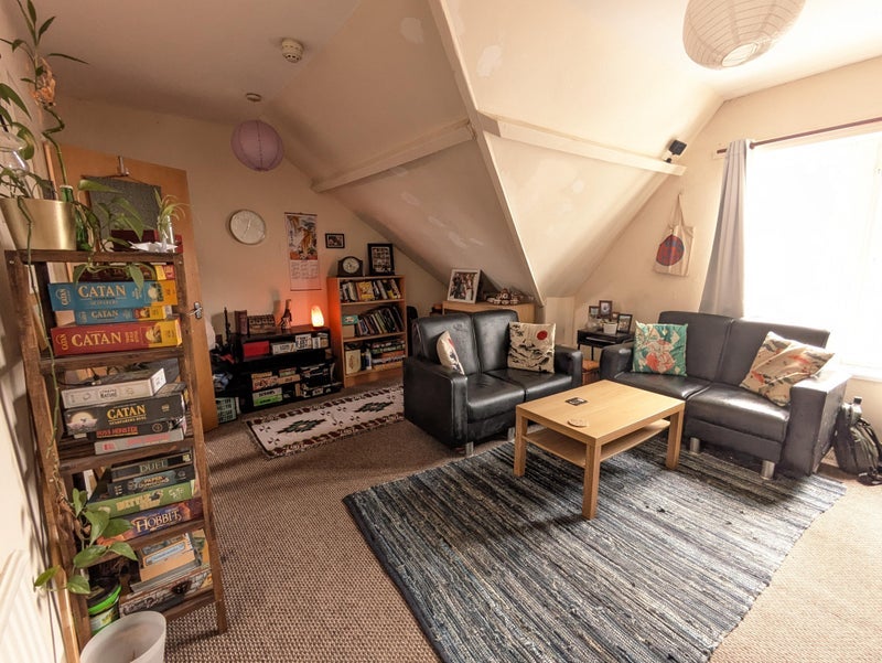 Flat Claude Place in Cardiff