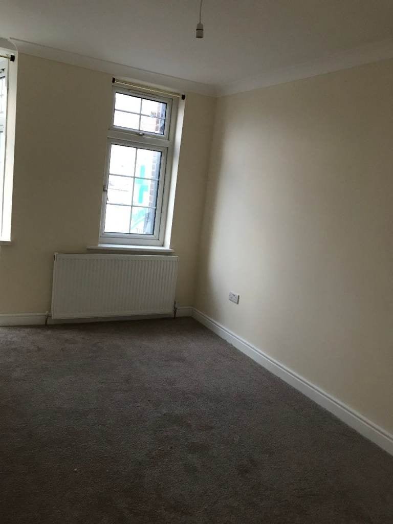 Room Longbridge Road in Greater London