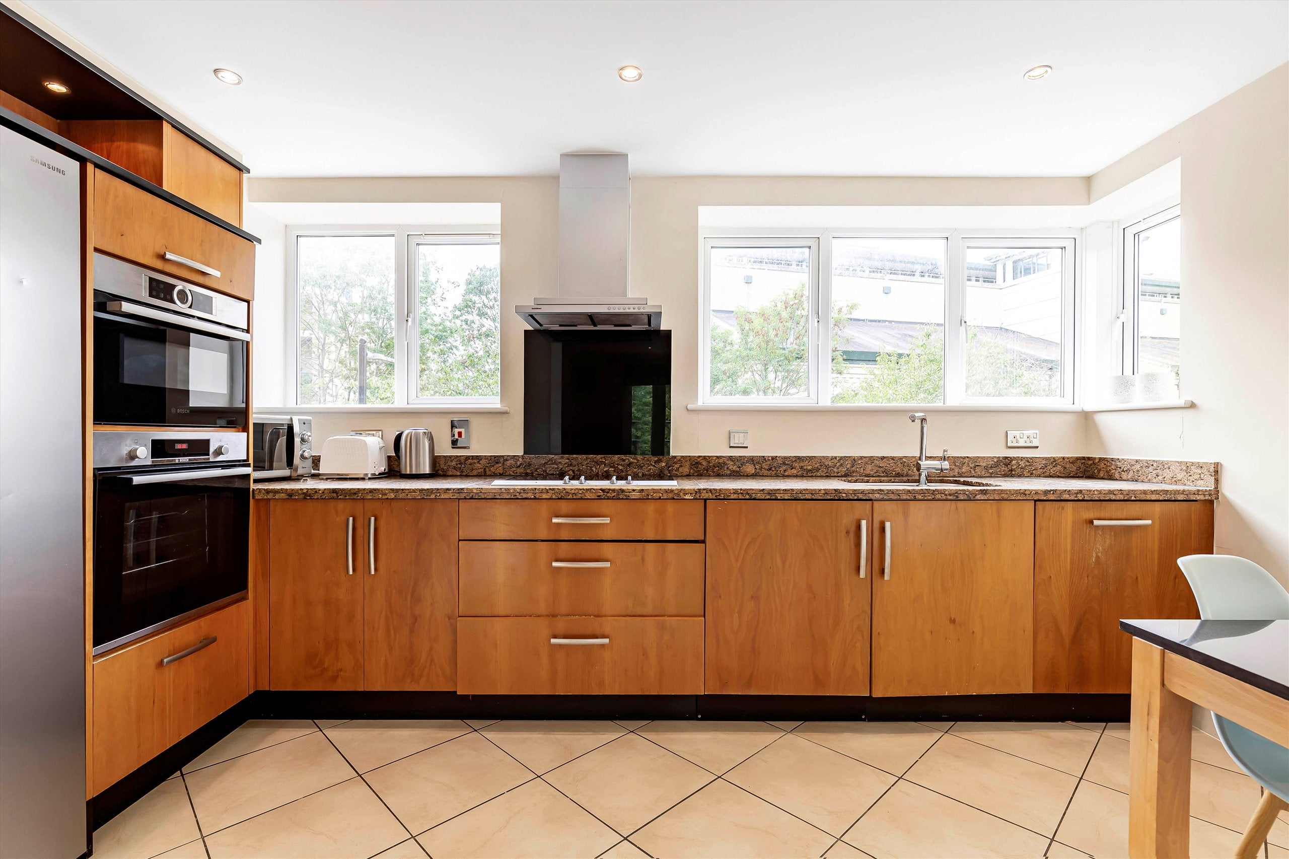Flat Strand Drive in Greater London