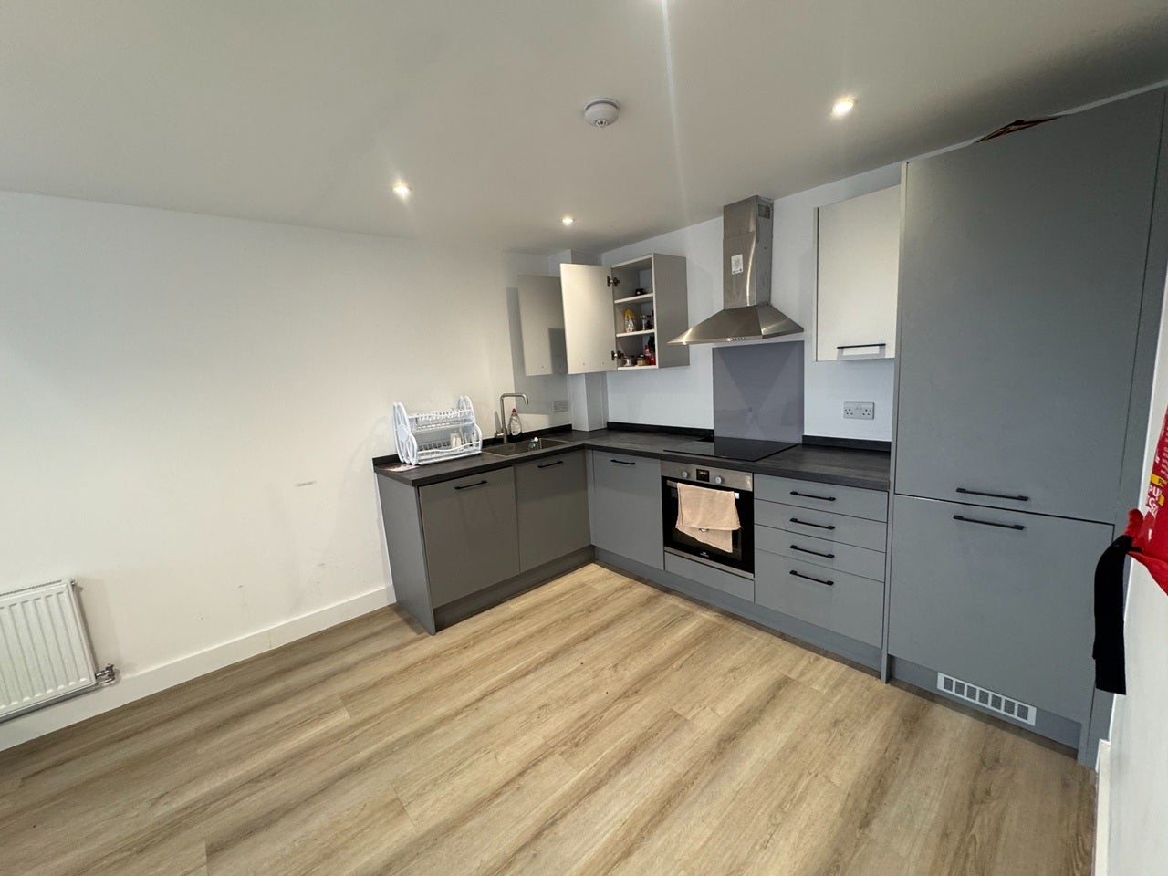 Flat Farnborough Road in Rushmoor
