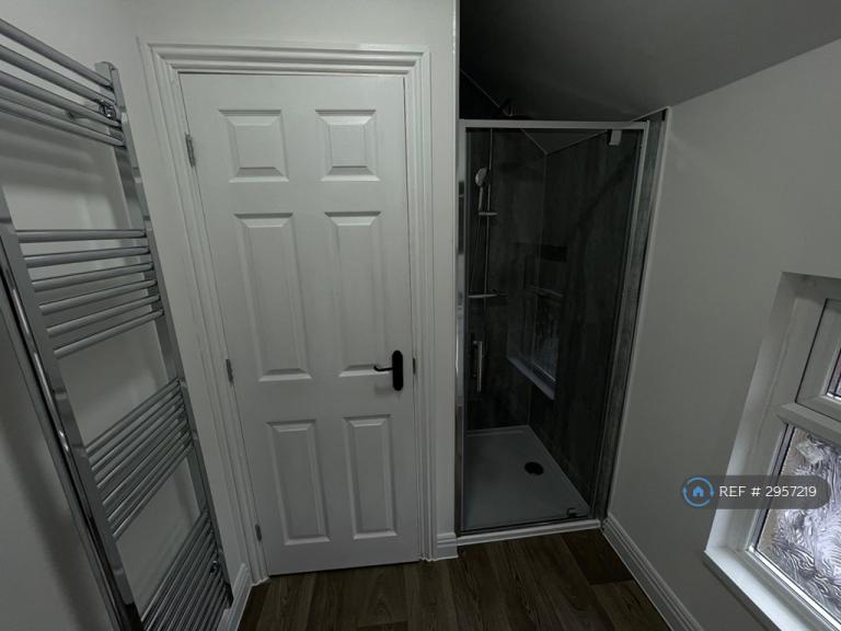 Room North Street in North West Leicestershire