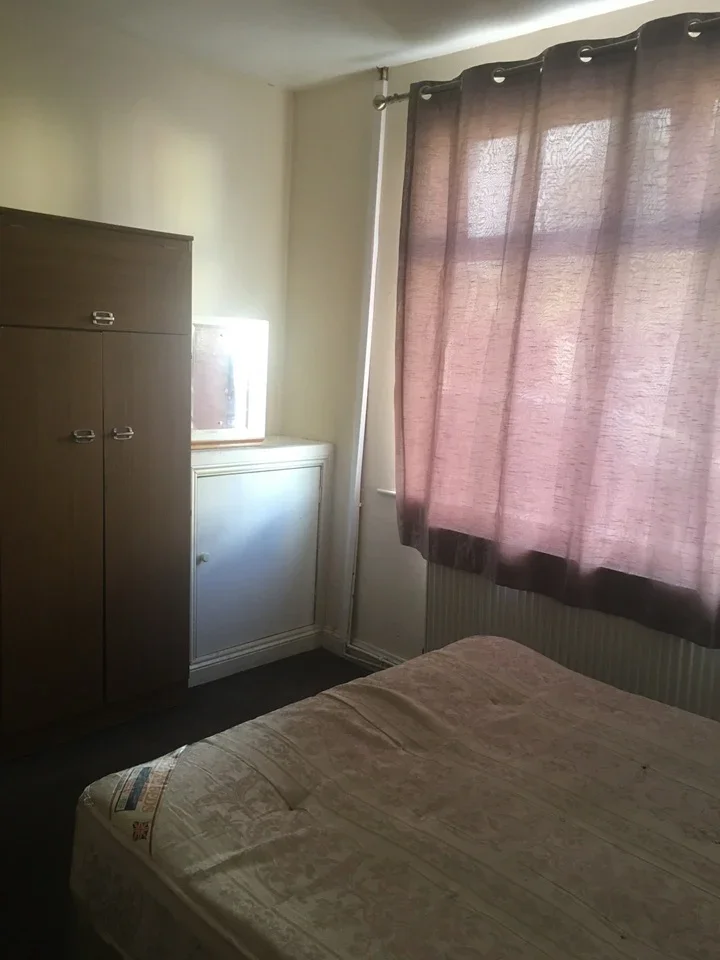 Room Ash Street in East Staffordshire