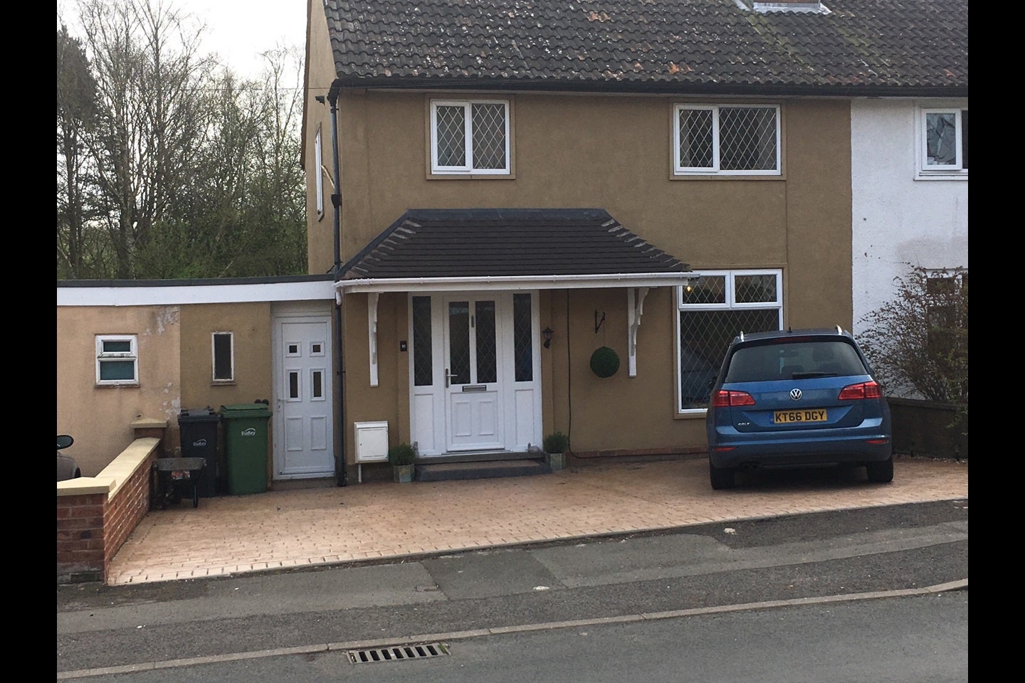 House Gibbons Hill Road in Coseley