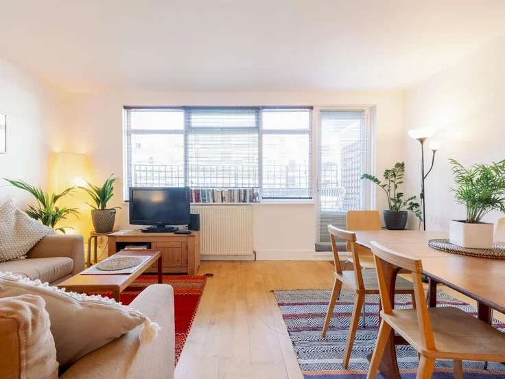 Flat Haberdasher Street in Greater London