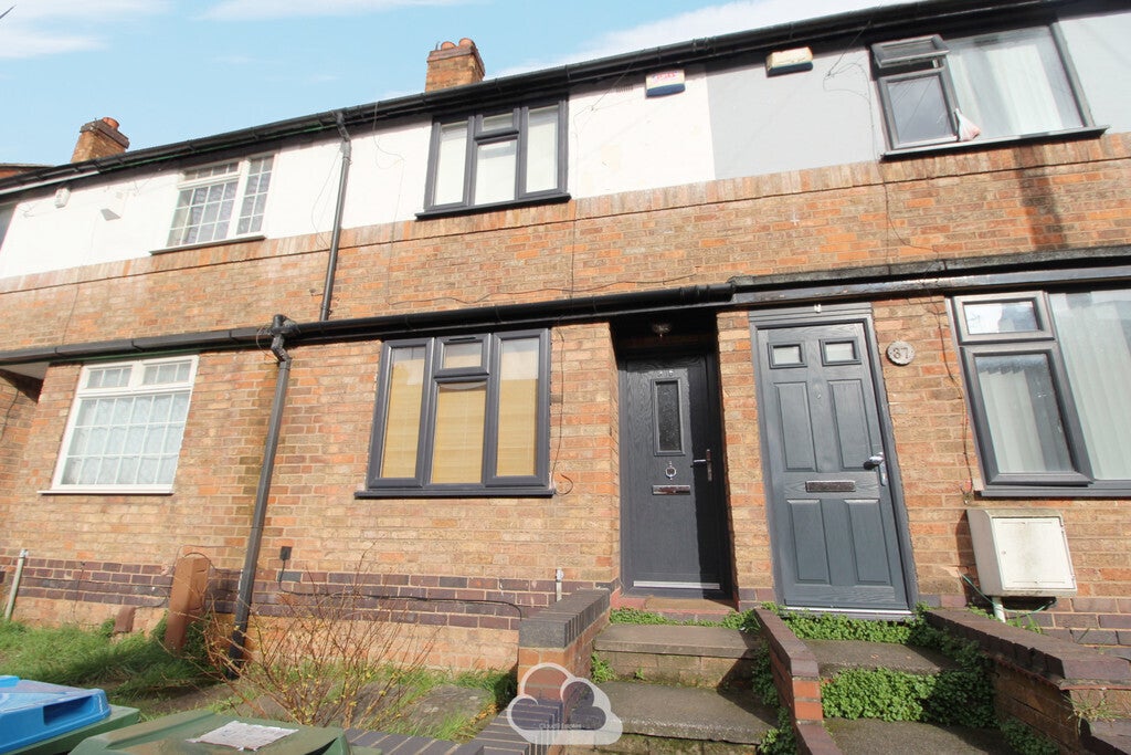House Charterhouse Road in Coventry