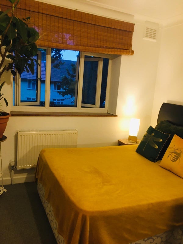 Flat The Meres in Greater London