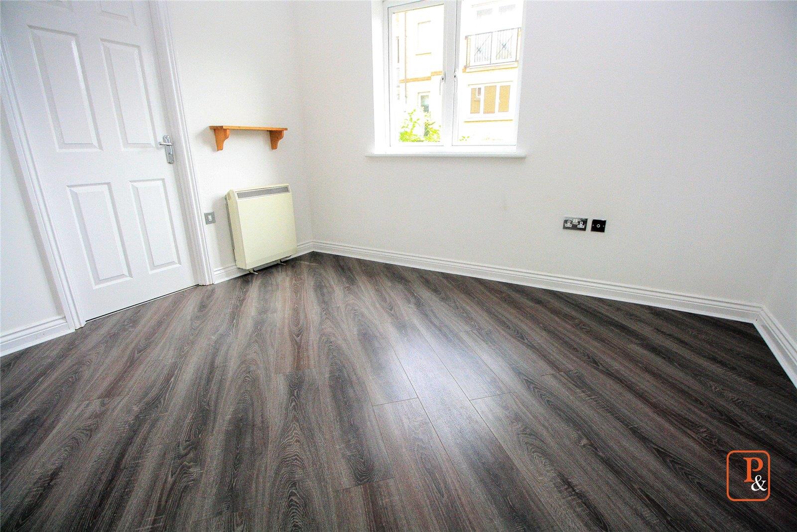 Flat Rowan Place in Colchester