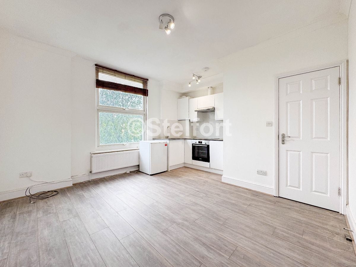 Flat Camden Road in Greater London