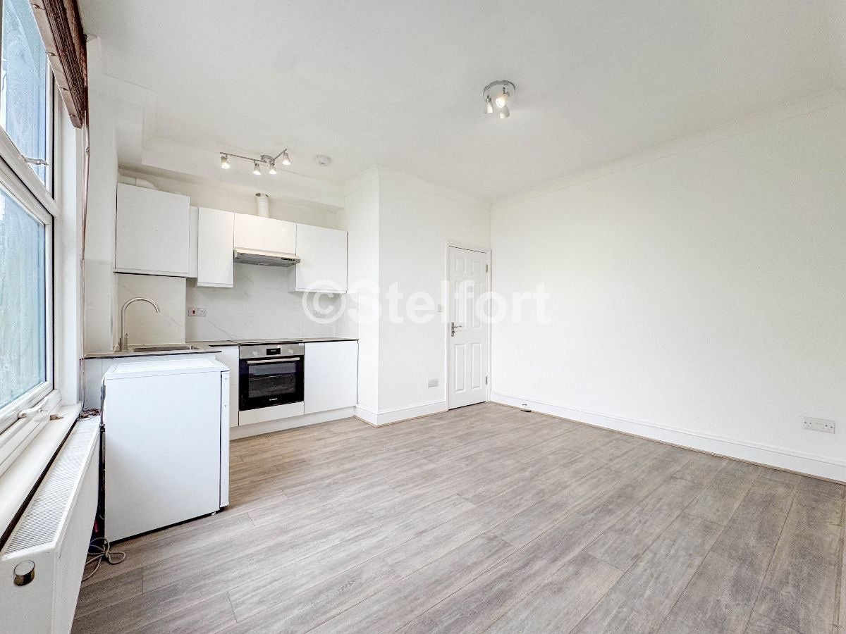 Flat Camden Road in Greater London