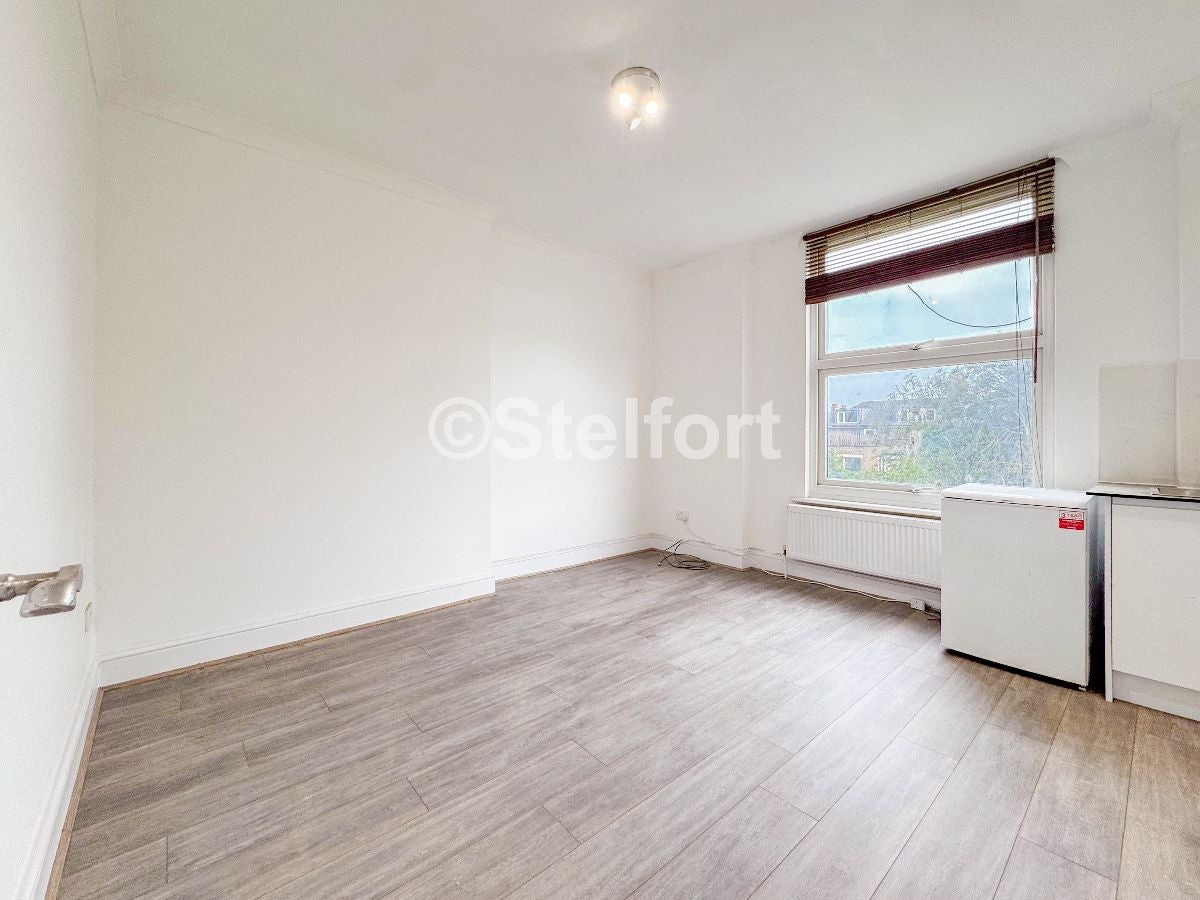 Flat Camden Road in Greater London