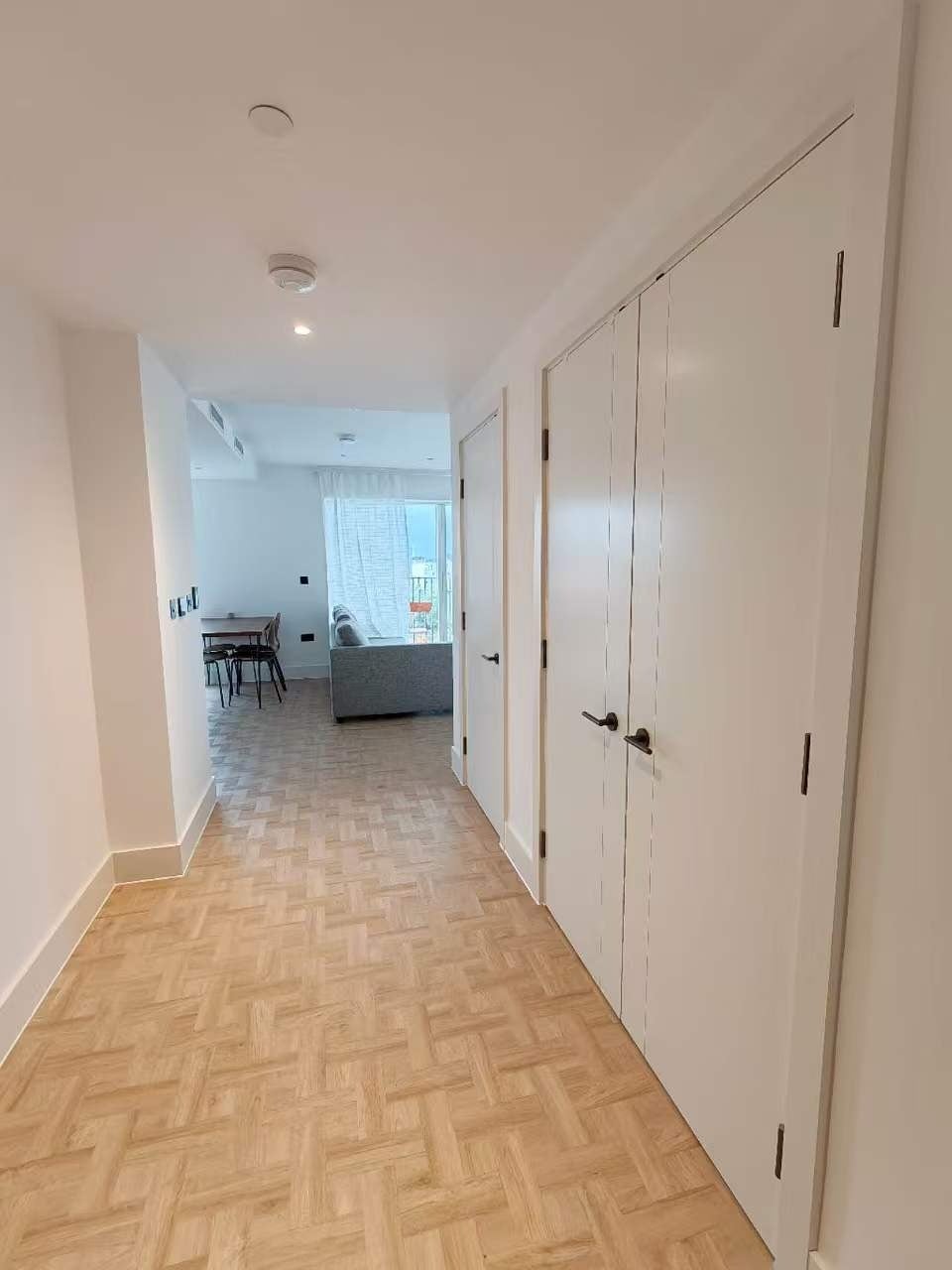 Flat Danvers Avenue in Greater London