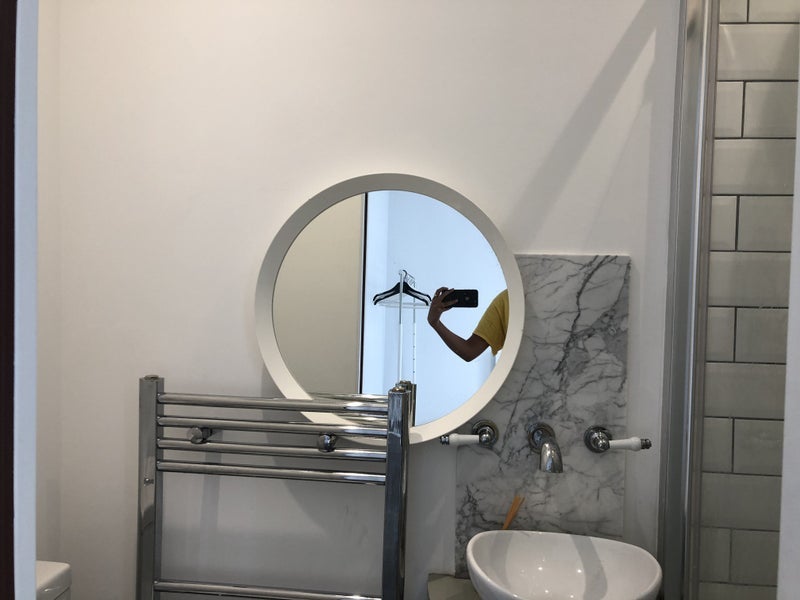 Room Farrant Avenue in Greater London