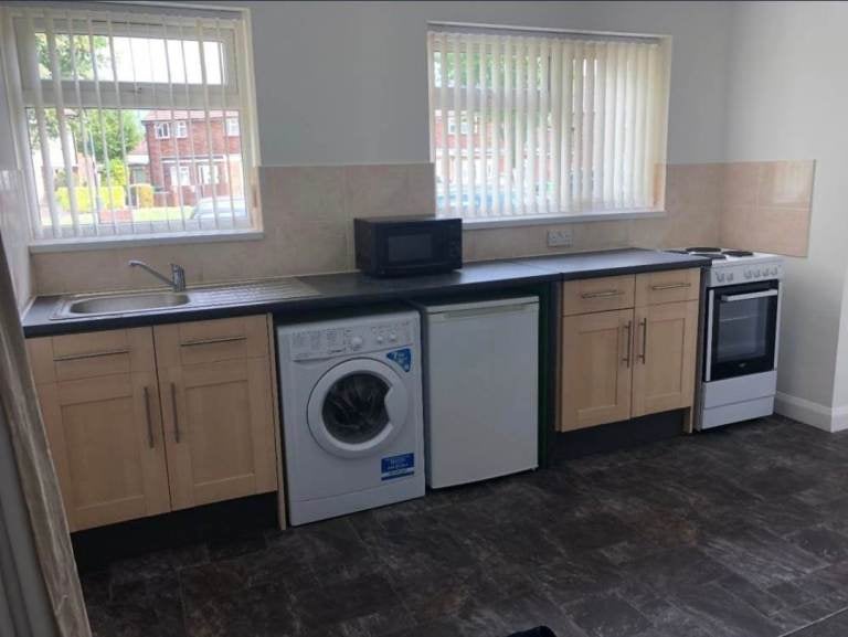 Flat Montgomery Place in Slough