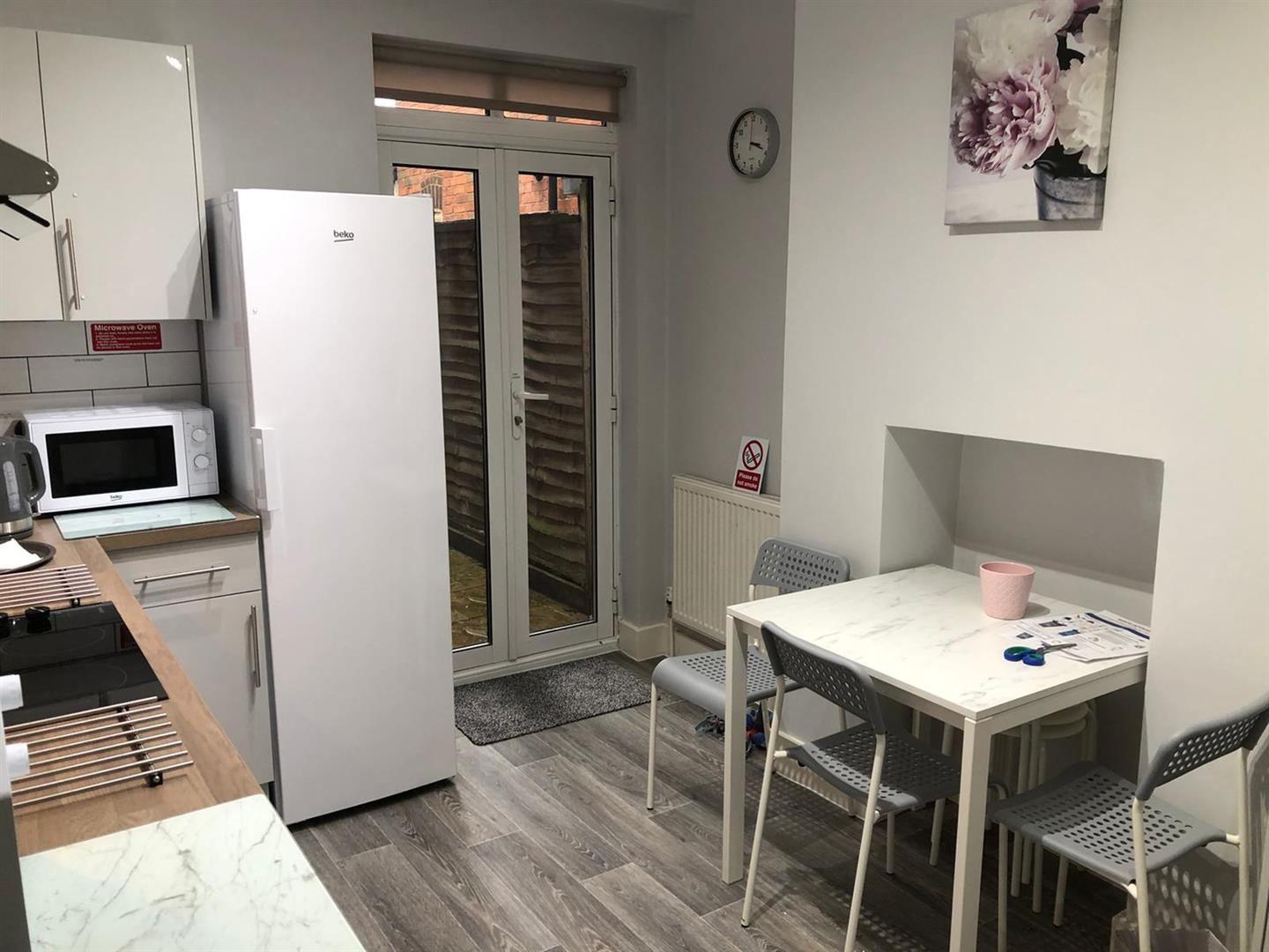 Room Herga Road in Greater London
