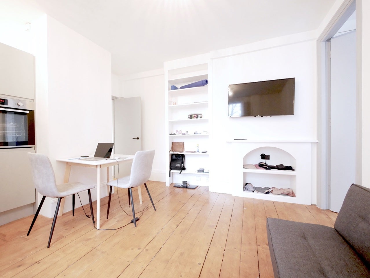 Flat St Stephen's Crescent in City of Westminster