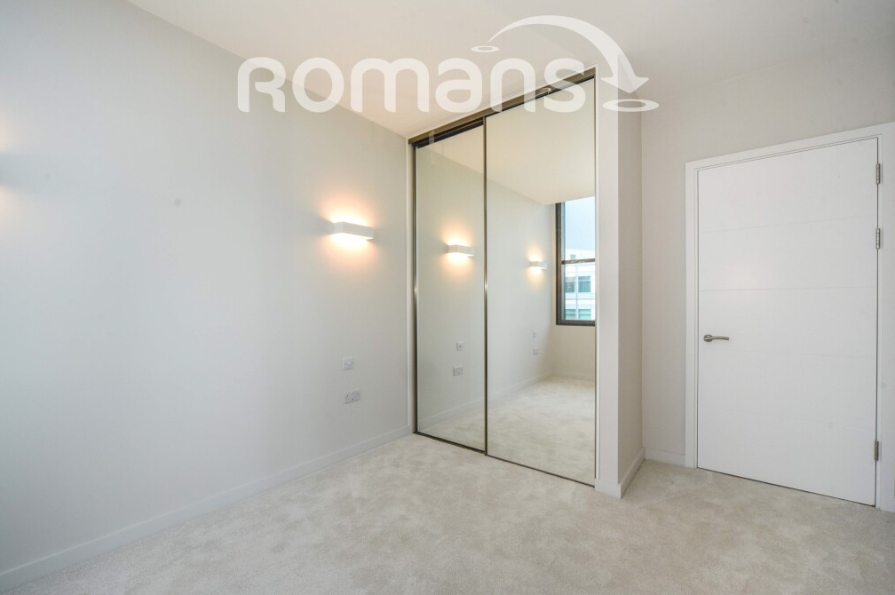 Flat Wokingham Road in Bracknell