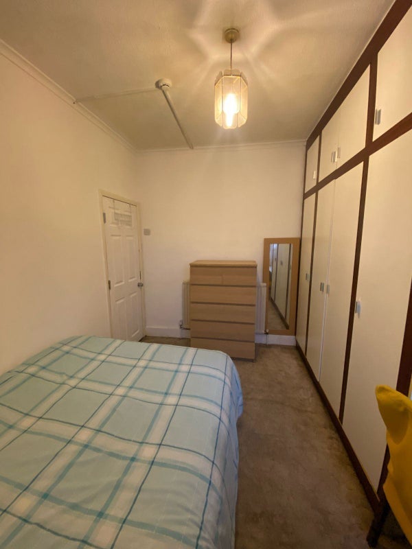 Room Malvern Road in Greater London