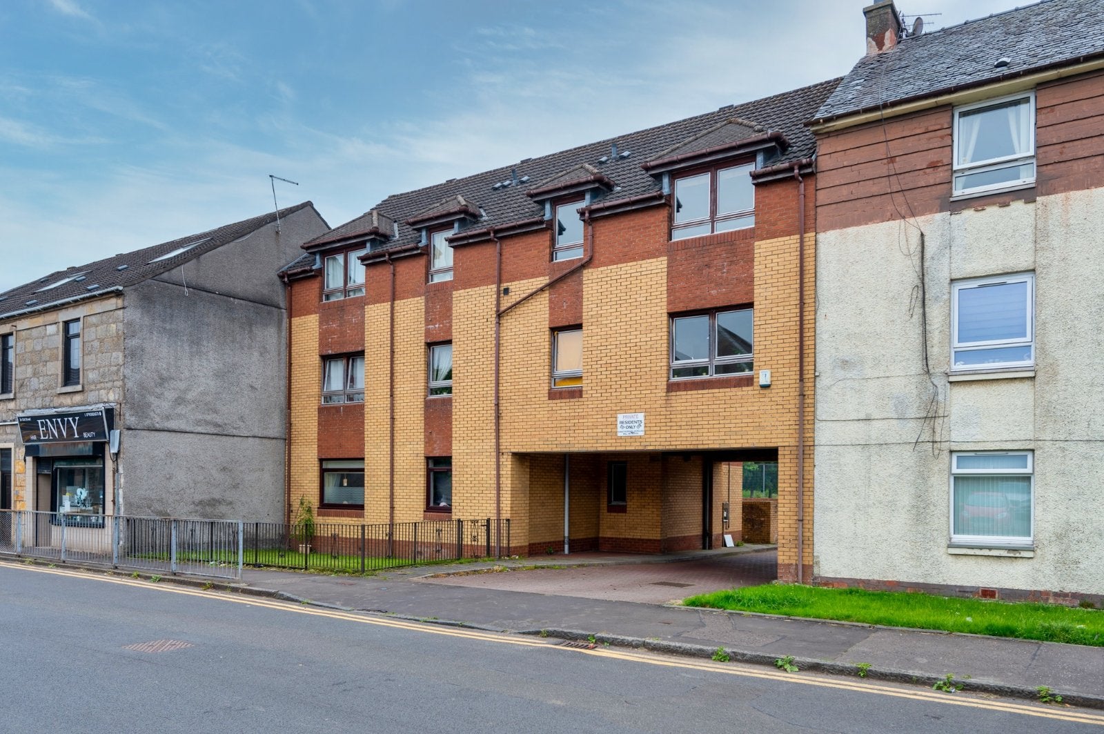 Flat Old Street in Duntocher