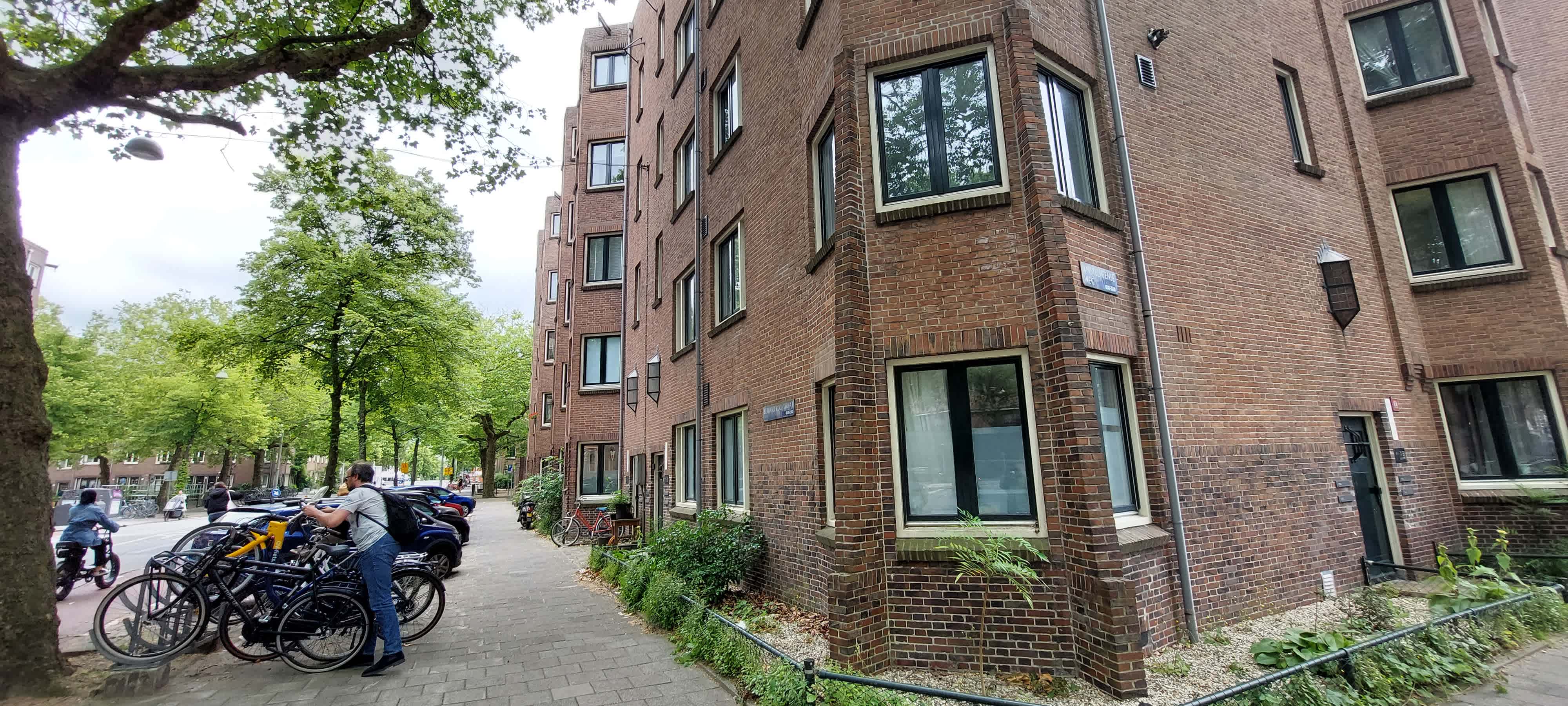 Appartement Bernard Kochstraat 4 in Amsterdam