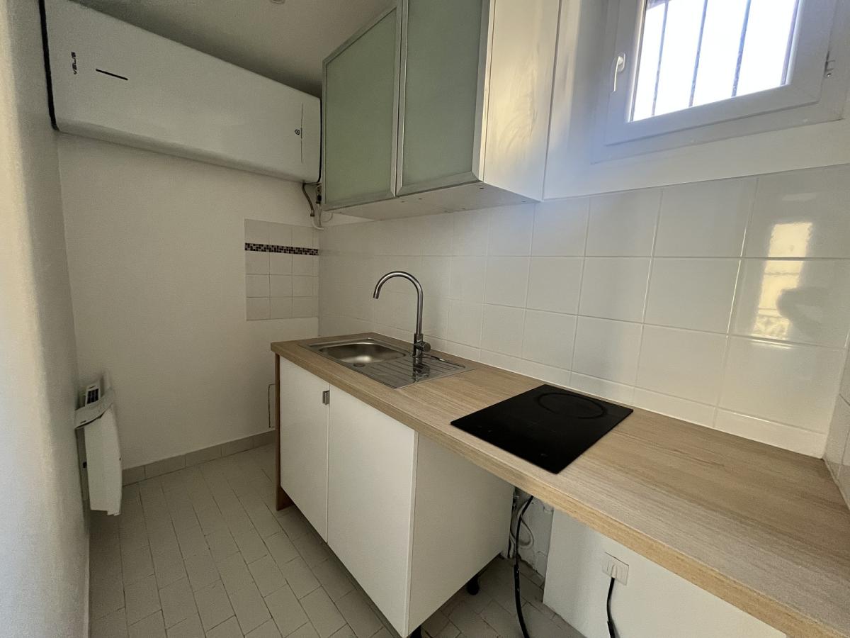Flat Rue du Commandant Pilot in Neuilly-sur-Seine