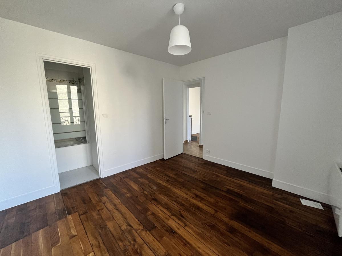 Flat Rue du Commandant Pilot in Neuilly-sur-Seine