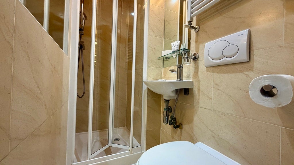 Room Cartwright Gardens in Greater London