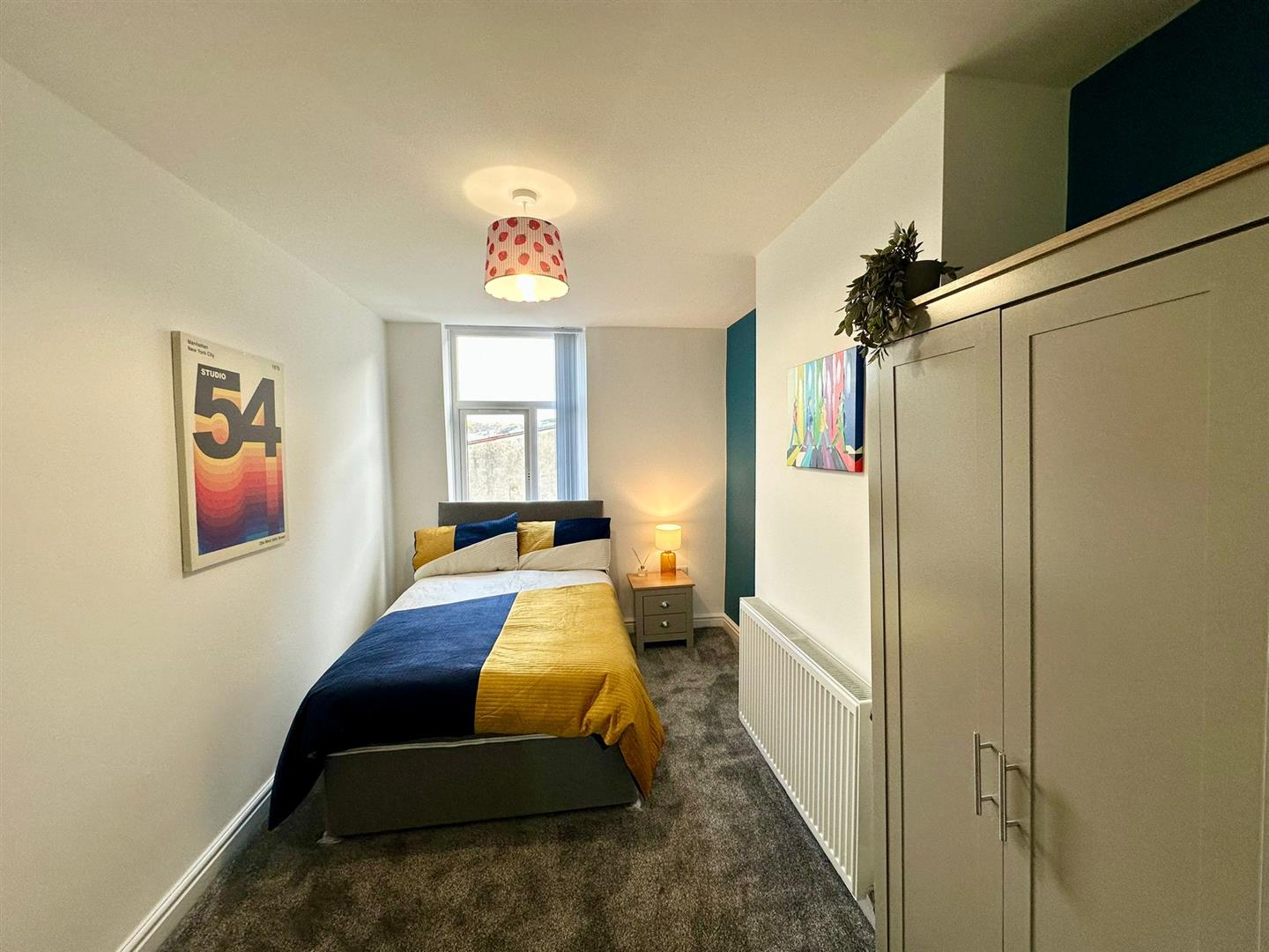 Room Bond Street in Borough of Pendle