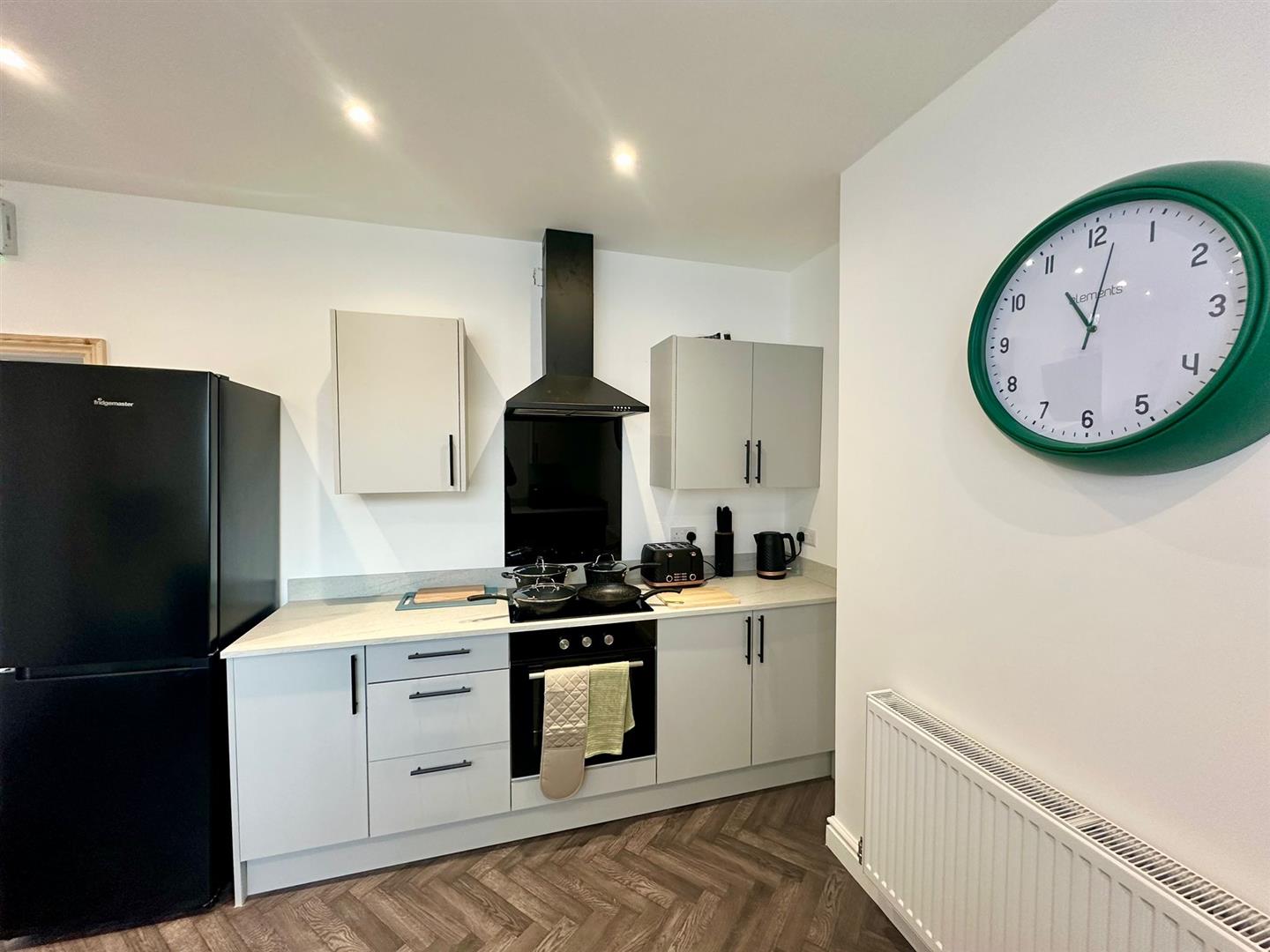 Room Bond Street in Borough of Pendle