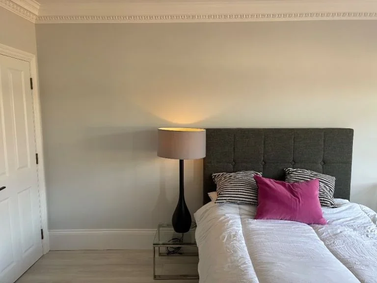 Room Tudor Close in Greater London