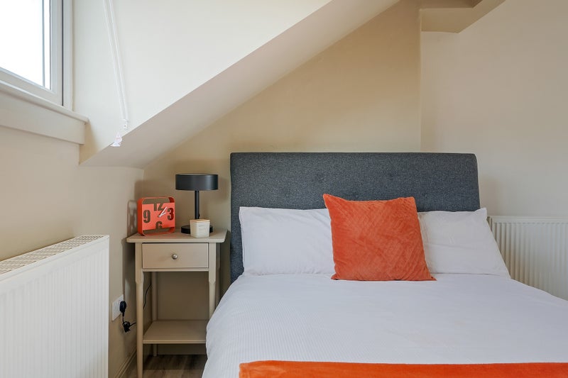 Flat Belgrave Square in Sheffield