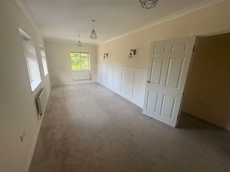 Flat Countisbury Close in Arun
