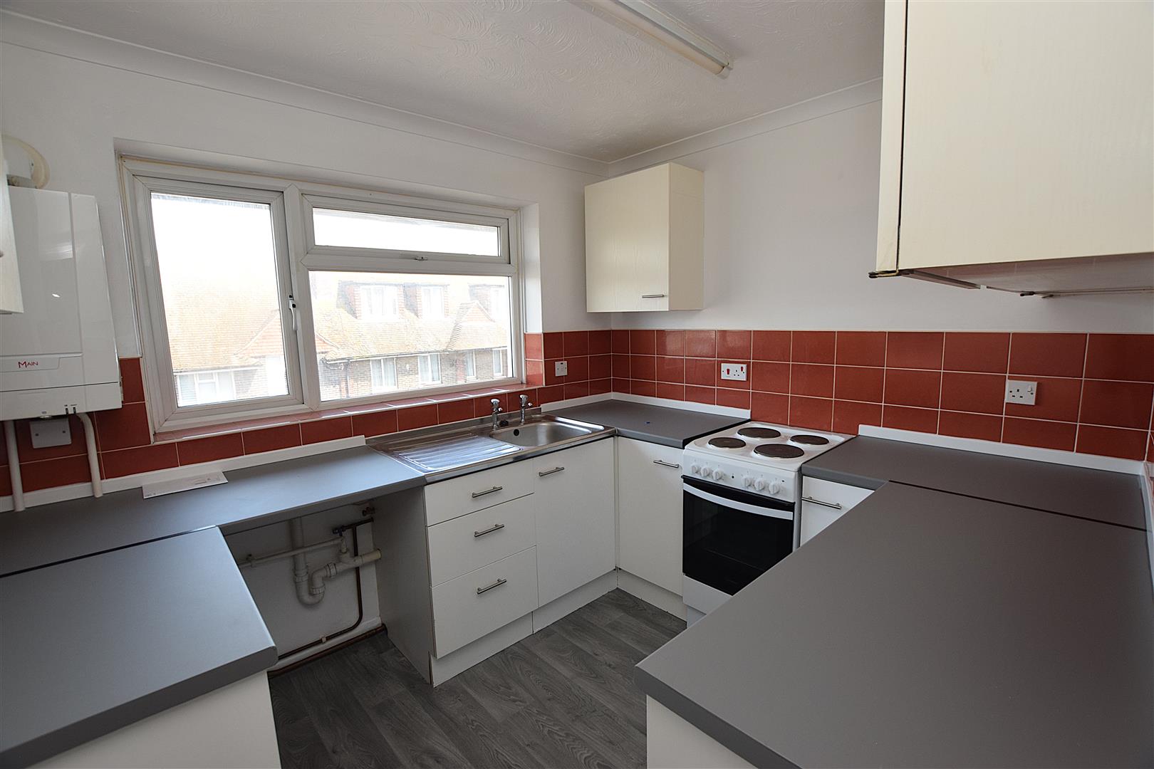 Flat Cooden Sea Road in Rother