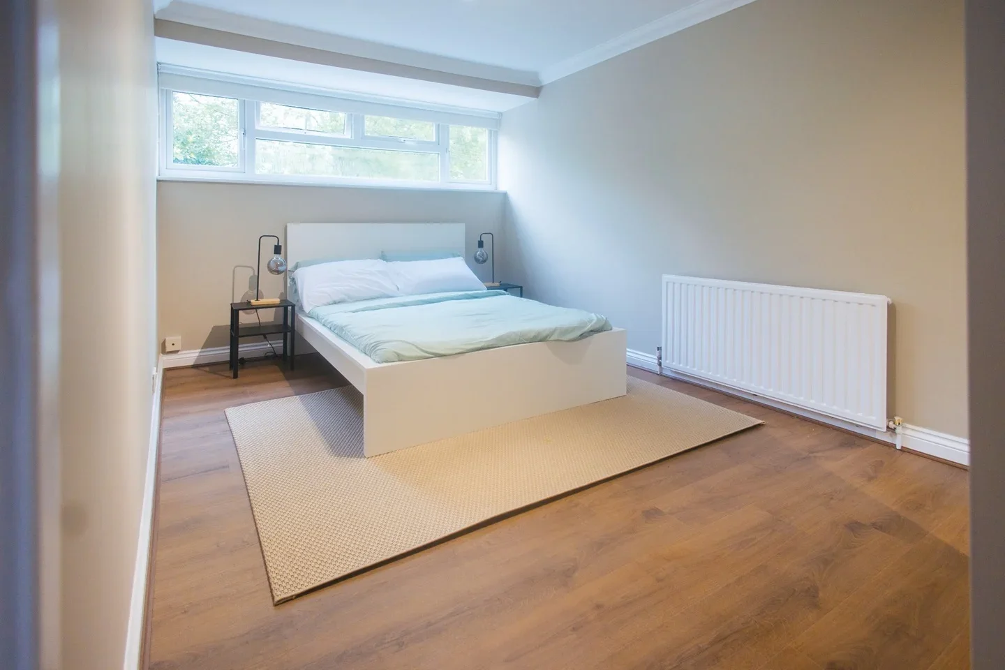 Room Gun Hill Place in Basildon