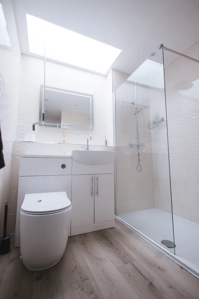 Room Gun Hill Place in Basildon