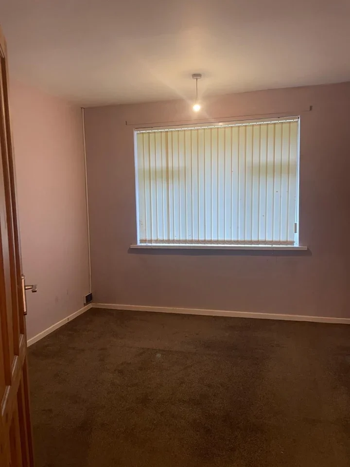 Flat Chandos Gardens in Leeds