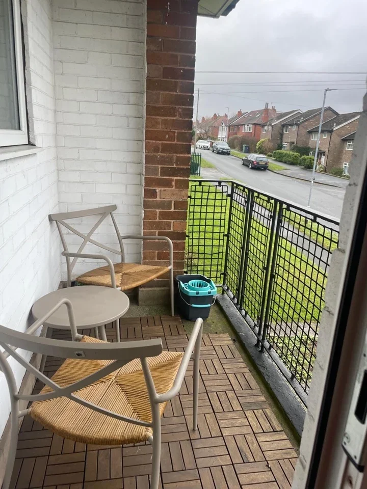 Flat Chandos Gardens in Leeds