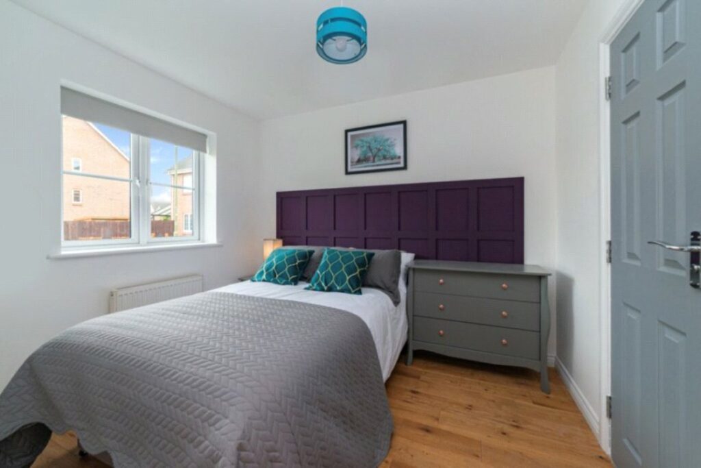 Room Otter Close in Rushmoor