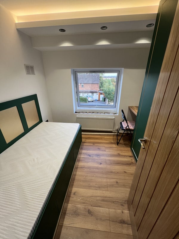 Room Copse Road in Dudley