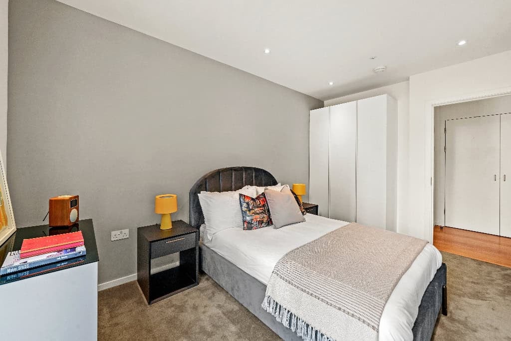 Flat Celebration Avenue in Greater London