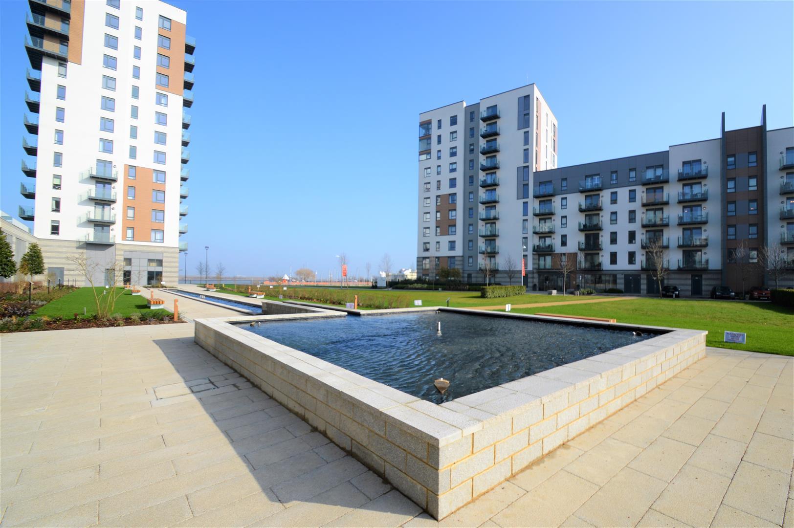 Flat Pearl Lane in Gillingham