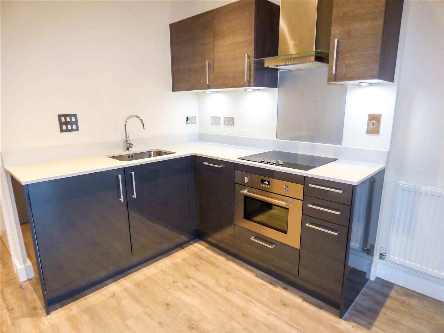 Flat Pearl Lane in Gillingham