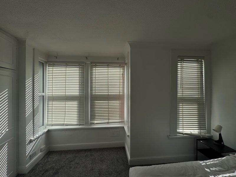 Room Boundary Road in Greater London